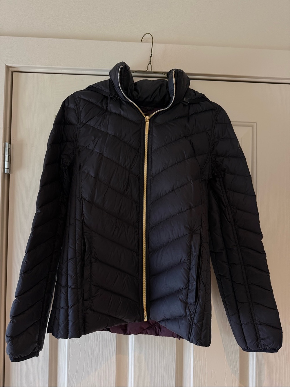 Lightweight Women's Packable Quilted Jacket - Very Dark Navy
